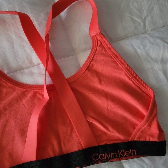 CALVIN KLEIN BRAND NEW BRALETTE SIZE L - Picture 8 of 8
